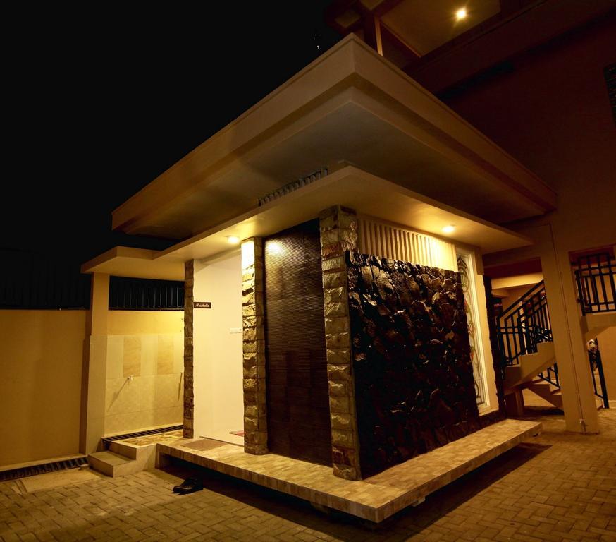 Syailendra Hotel Syariah Jepara Εξωτερικό φωτογραφία