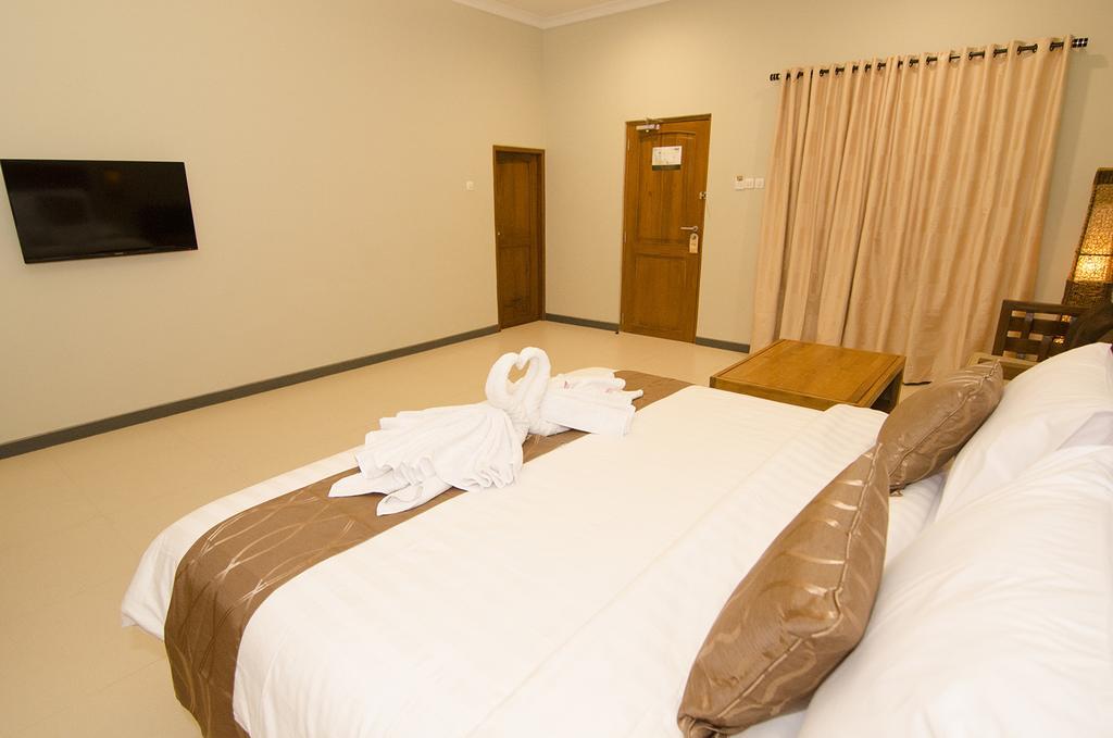 Syailendra Hotel Syariah Jepara Εξωτερικό φωτογραφία