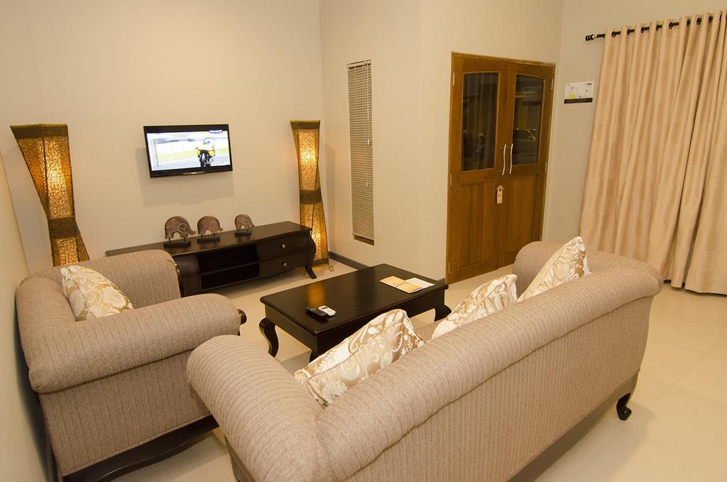 Syailendra Hotel Syariah Jepara Εξωτερικό φωτογραφία