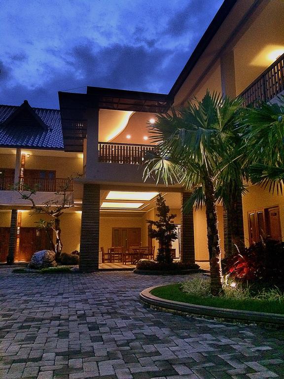 Syailendra Hotel Syariah Jepara Εξωτερικό φωτογραφία